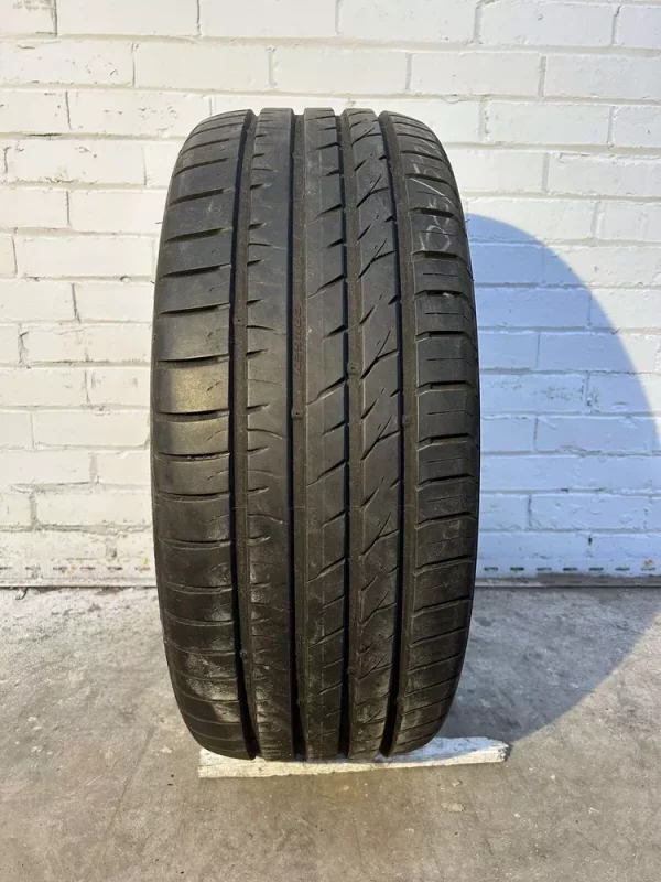 255 45 ZR20 105W Kumho Crugen HP91 6-7MM