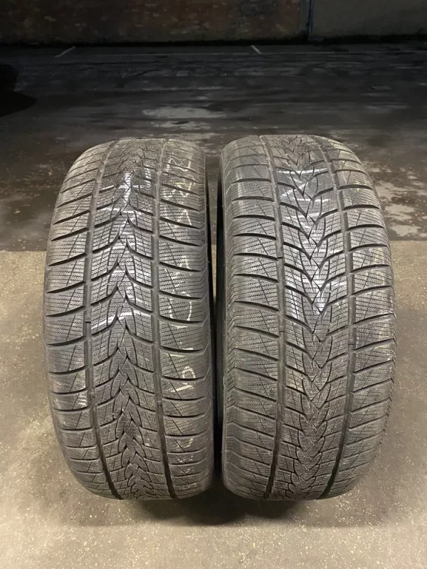 235 50 R19 103V XL Minerva Frost Track UHP 7MM X2