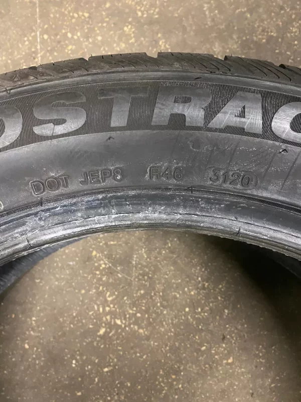 235 50 R19 103V XL Minerva Frost Track UHP 7MM X2 - Image 2