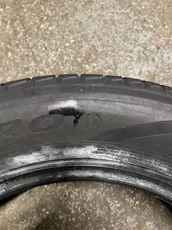 255 60 R20 113V Pirelli Scorpion Zero All Season Extra Load 5MM - Image 3