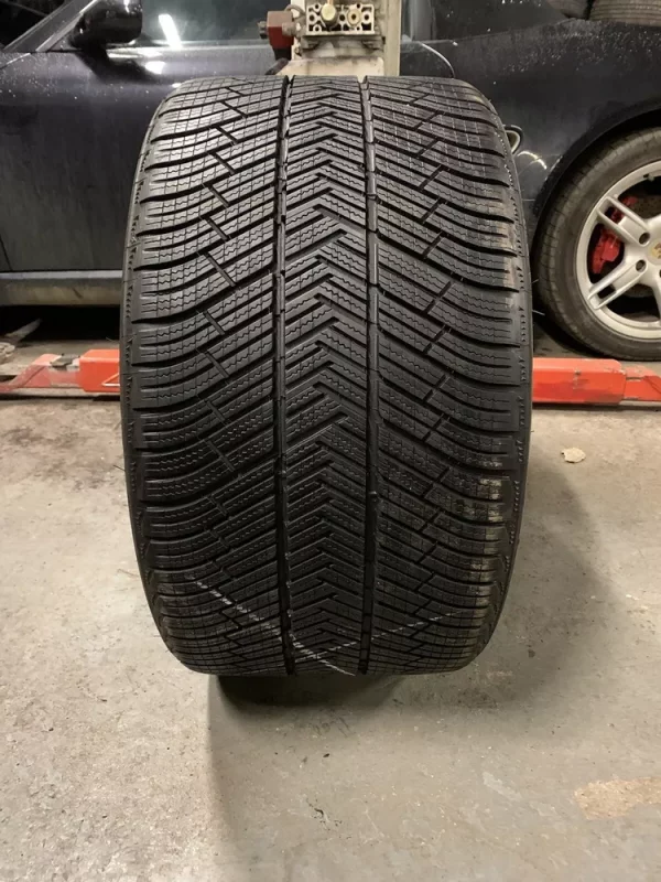 295 30 R20 97V: Michelin Pilot Alpin NO Rated 7.5MM Porsche Rated
